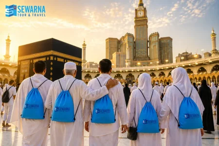 jemaah haji di makkah bersama rombongan
